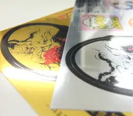 金属のような光沢のある鏡面シート